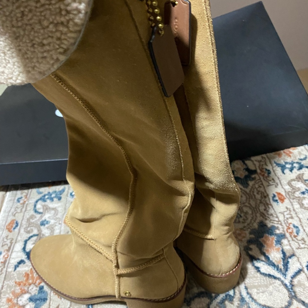 Coach sued shearling foldable top boots turn to knee boots or leg boots - Picture 4 of 9